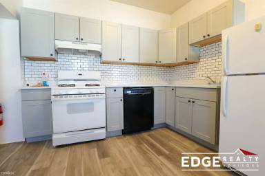 Main picture of 51 Brackett St