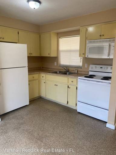 Main picture of 218 SE 16th Pl