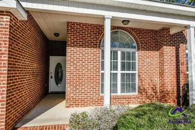 Main picture of 226 Wingfield Way