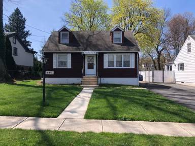 Main picture of 709 Nathan Hale Ave