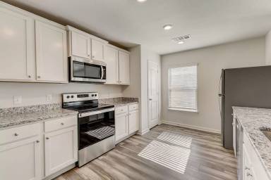 Main picture of 425 Beall St