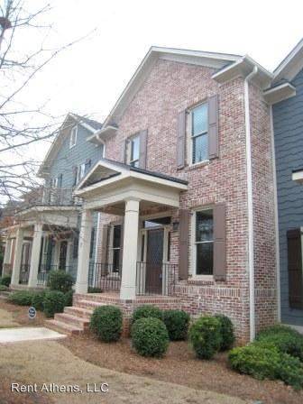 Main picture of 2305 S Lumpkin St