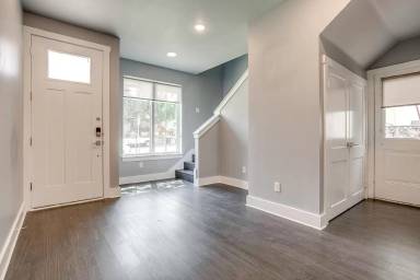 Main picture of 2820 Forest Park Blvd