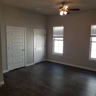 Main picture of 2383 W Houston St