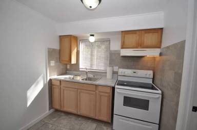 Main picture of 1260 Flournoy St