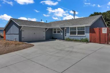Main picture of 4824 Benito St