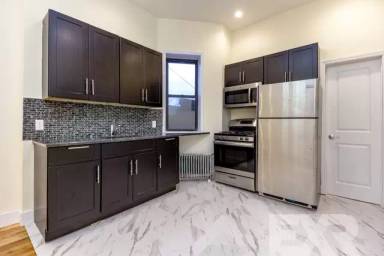 Main picture of 637 Saint Marks Ave