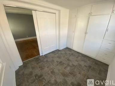 Main picture of 1219 Lincolnway E