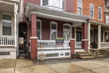 Main picture of 543 W Chestnut St