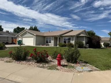 Main picture of 296 Narrow Leaf Dr