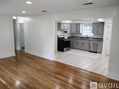 Main picture of 730 Lambert St