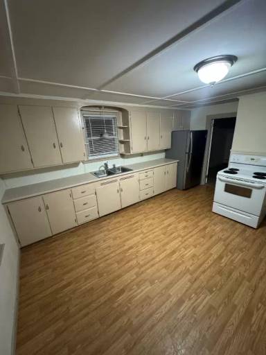 Main picture of 48 Clinton Ave