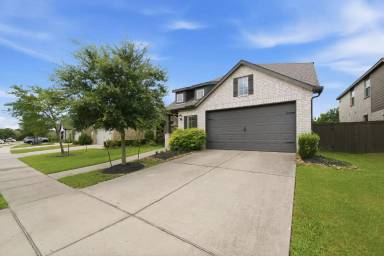 Main picture of 10602 Wagner St