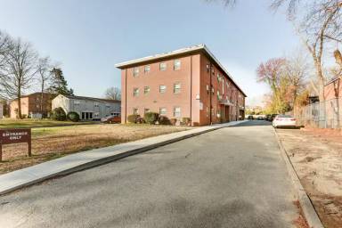 Main picture of 3916 Chamberlayne Ave