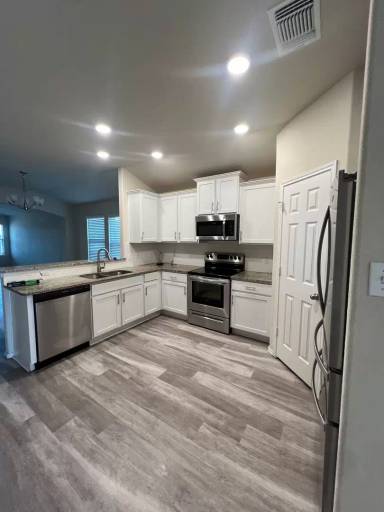 Main picture of 2928 Skinner Dr