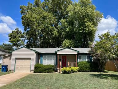 Main picture of 3761 E 39th Pl