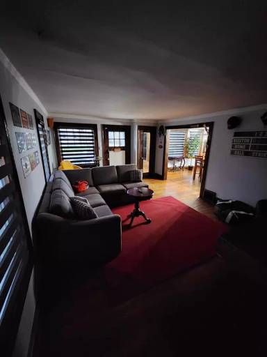 Main picture of 3337 Sylvanhurst Rd