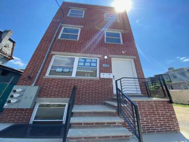 Main picture of 4202 Fairmount Avenue - 1