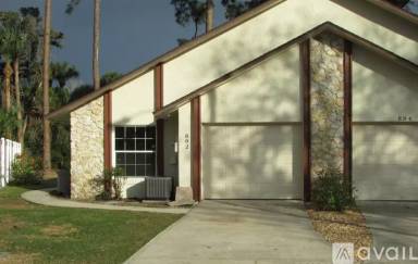Main picture of 892 Stonybrook Cir