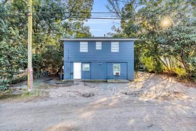 Main picture of 1408 1/2 E 38th St
