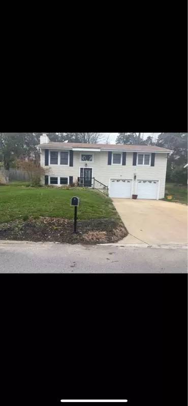 Main picture of 86 Edward Dr