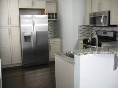 Main picture of 612 S Main St