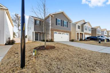 Main picture of 2120 Redstone Dr