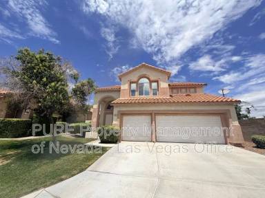 Main picture of 925 Lexington Cross Dr