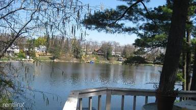 Main picture of 876 Pine Tree Rd W