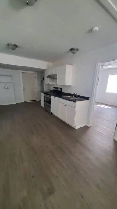 Main picture of 903 Locust St