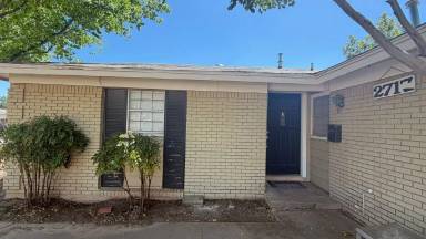 Main picture of 2717 S 41st St