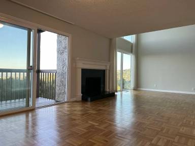 Main picture of 36 Meadow Park Cir