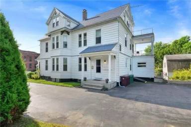 Main picture of 395 S Main St