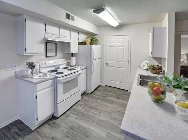 Main picture of Cottonwood Crossing Apartments