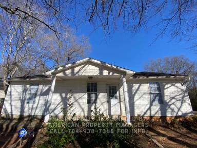 Main picture of 911 Skyland St