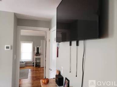 Main picture of 83 E Main St
