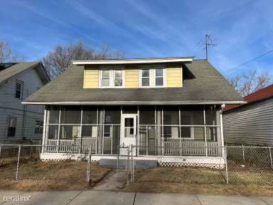 Main picture of 46 Main St