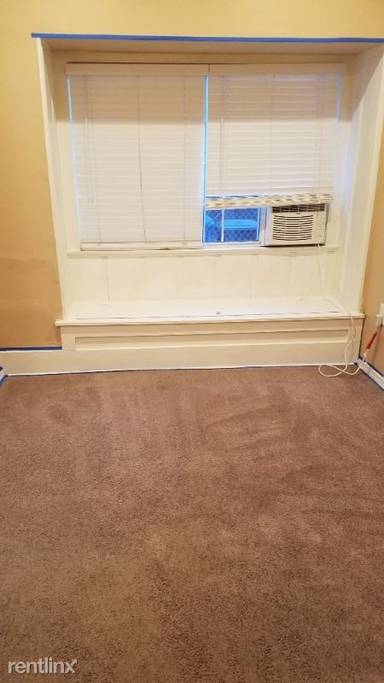 Main picture of 1300 W 29th St