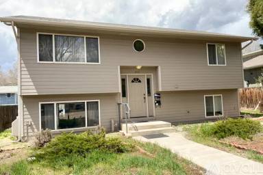 Main picture of 213 E 7th Ave