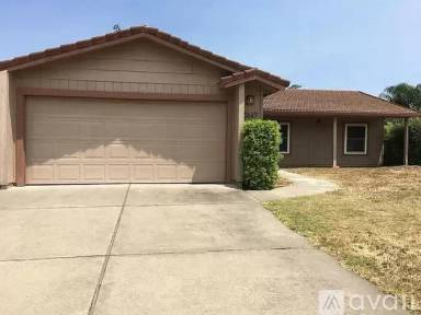Main picture of 2447 Golden Bear Cir