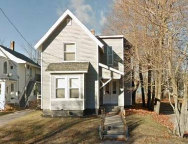 Main picture of 13 Pleasant Street