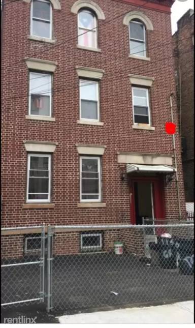 Main picture of 115 Grafton Ave
