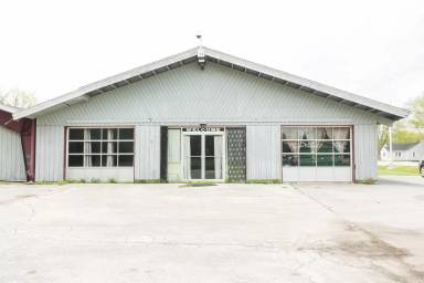 Main picture of 2701 W 45th Ave