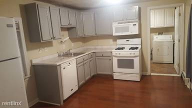 Main picture of 93 Washington St