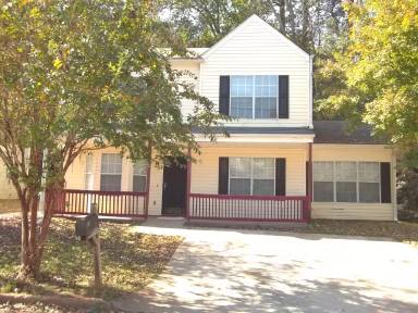 Main picture of 610 Waynes Ct SE