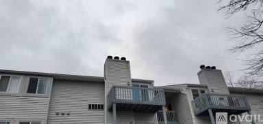 Main picture of 2049 Lucas Ln