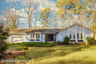 Main picture of 316 Shoreline Dr