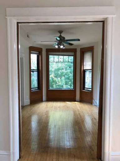 Main picture of 3740 N Hermitage Ave