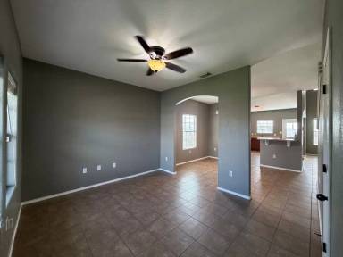 Main picture of 5509 Candace St