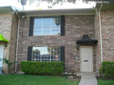 Main picture of 5732 Roma Dr